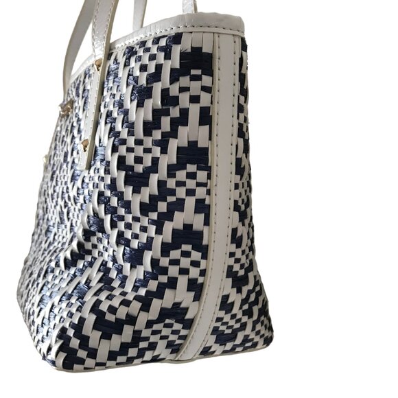 Kate Spade New York Woven blue & white Bottom and Handle White Handbag - Picture 4 of 14